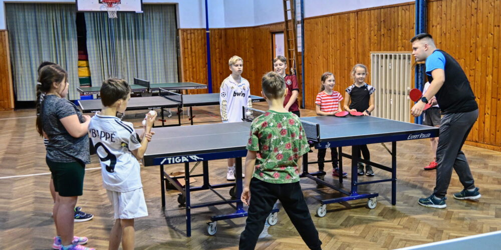 Stolní tenis ST 16.30 hod (10) úvodní